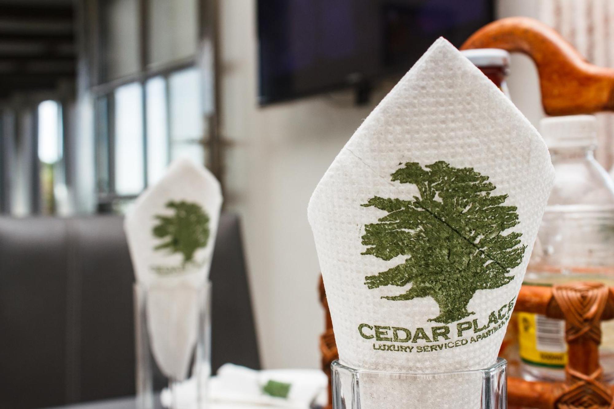 בלנטייר Cedar Place Limited מראה חיצוני תמונה