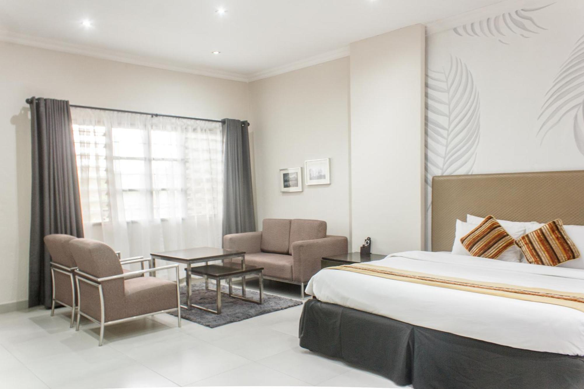 בלנטייר Cedar Place Limited מראה חיצוני תמונה